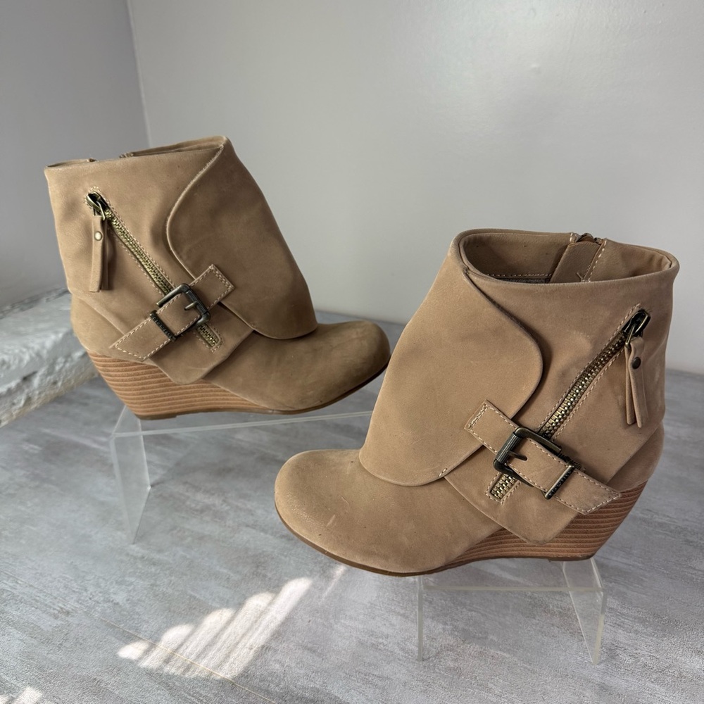 Blowfish Women's  Baldwin Bilocate Ankle Boots Tan Suede Size US 6